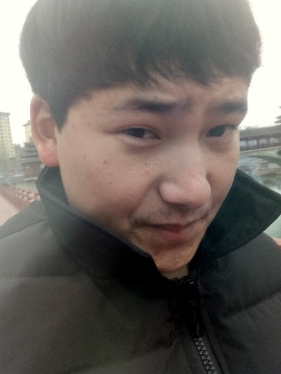 侗族青年作家超超的第二张照片--黔东中老年相亲网